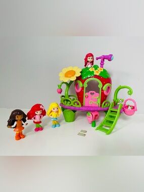 Hasboro Strawberry Shortcake Berry Bitty Clubhouse Complete & Bonus Figures Doll